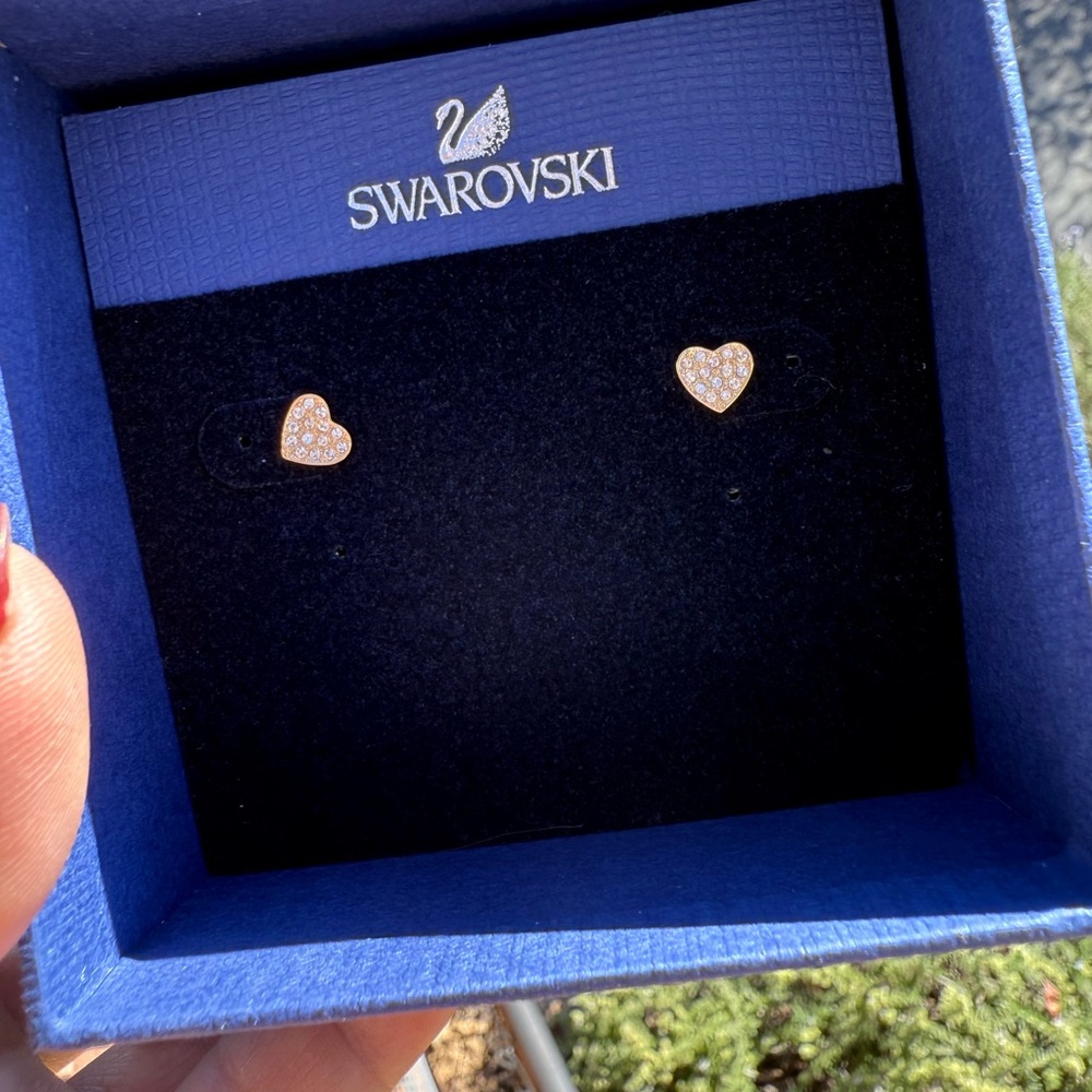 Swarovski Sparkling Gold Heart Earrings